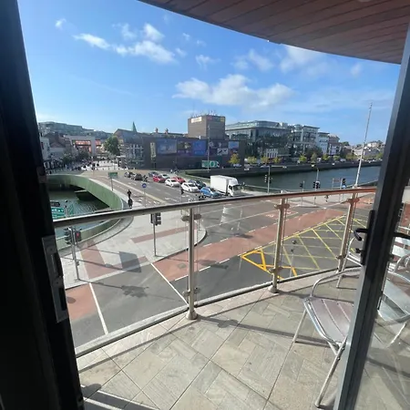 Fabulous And Sunny 2 Bed Apartment, In Centre Apartment Cork